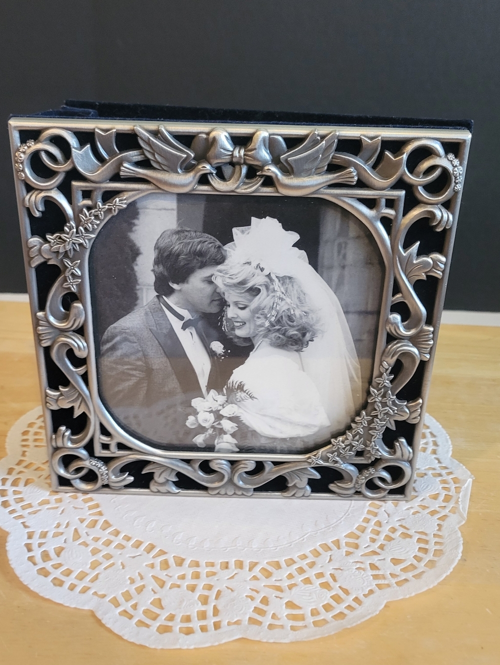 Royal Limited Pewter Like Wedding Miini Album holds 80 5 x 5 photos